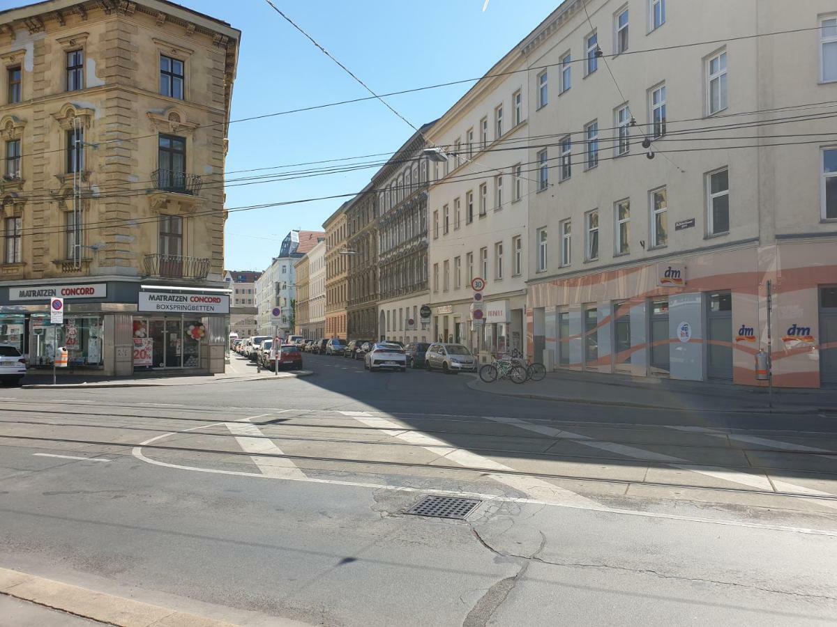 Апартаменты Sonniges Studio Heinzelmanngasse Вена Экстерьер фото